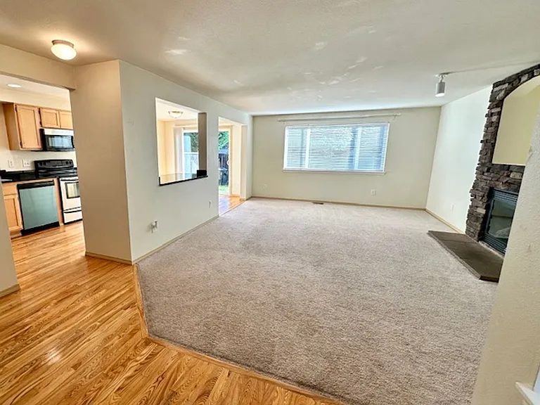 11447 SE 195th Pl — Photo 4