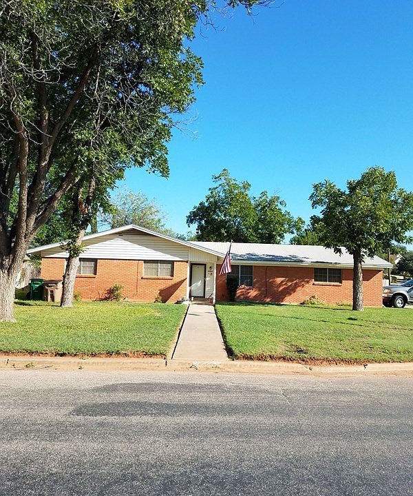 1st image of 3502 S Oxford Dr