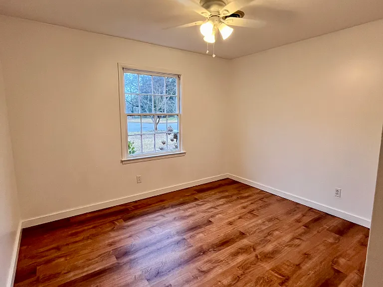 1015 Flowers Ave — Photo 8