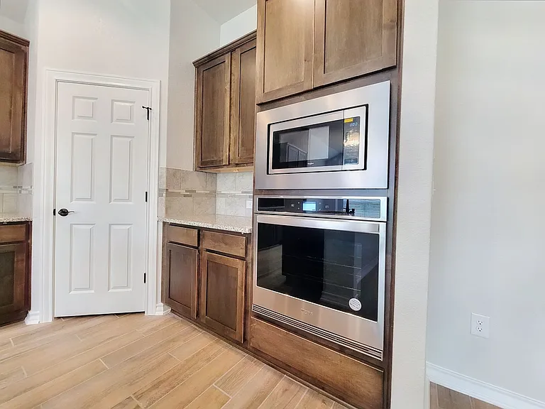 4413 Royal Oak Blvd — Photo 4