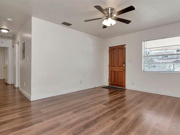 5th image of 3907 W Pine St