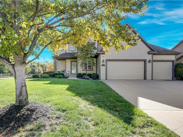 20903 W 116th Ter, Olathe, KS 66061