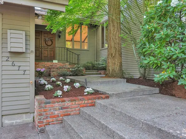 2677 Garfield St, Eugene, OR 97405