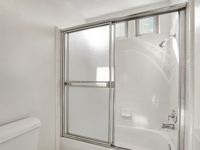 14101 Dickens St #10 — Photo 17