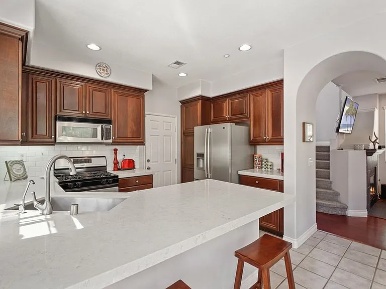 907 Mira Lago Way — Photo 3