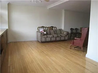 Rented by R New York