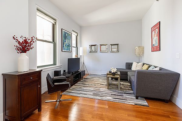 1st image of 120 Greenwich St APT 11H