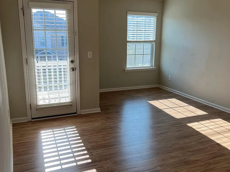 832 Ember Dr — Photo 28