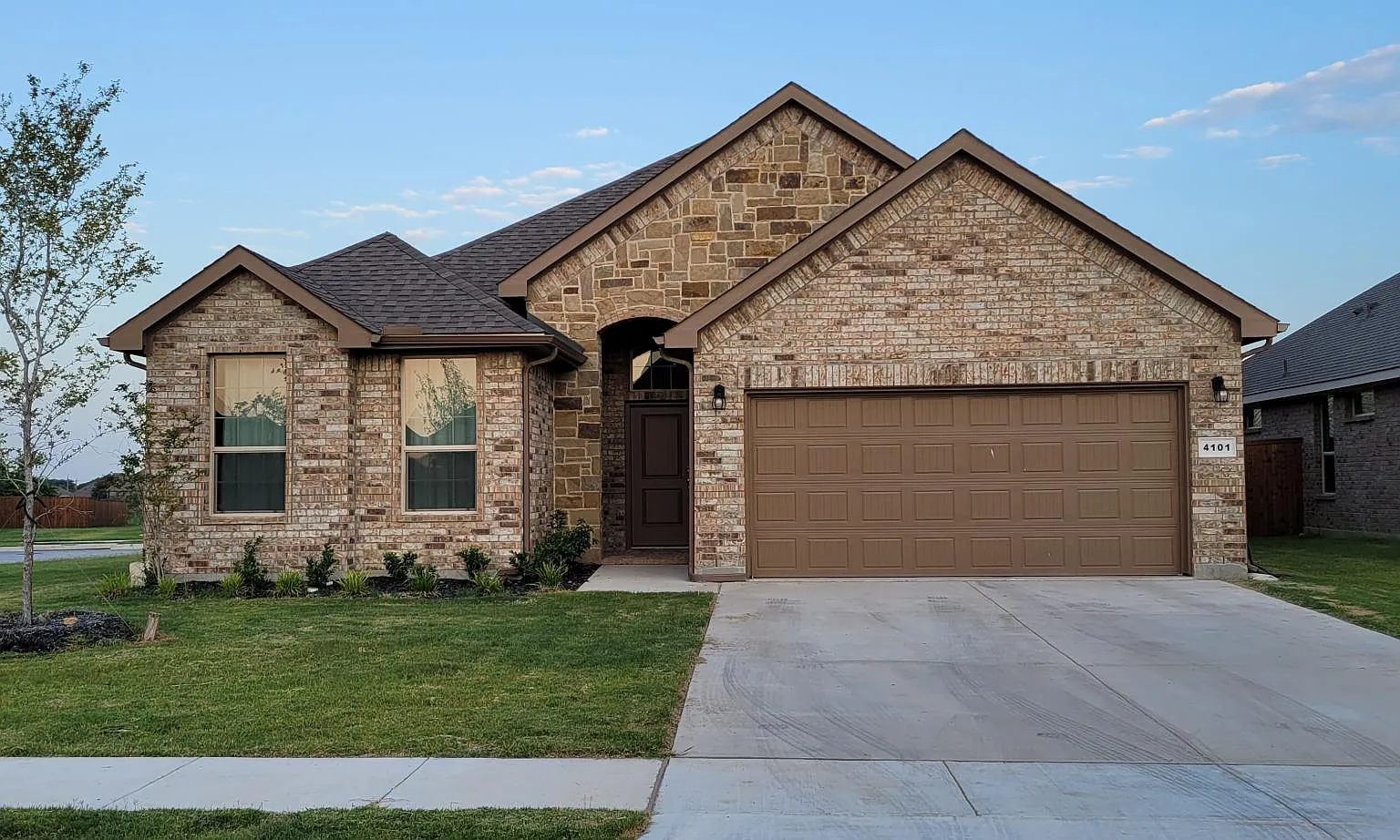 4 bed, 1866 sqft, $2,350 — Photo 3