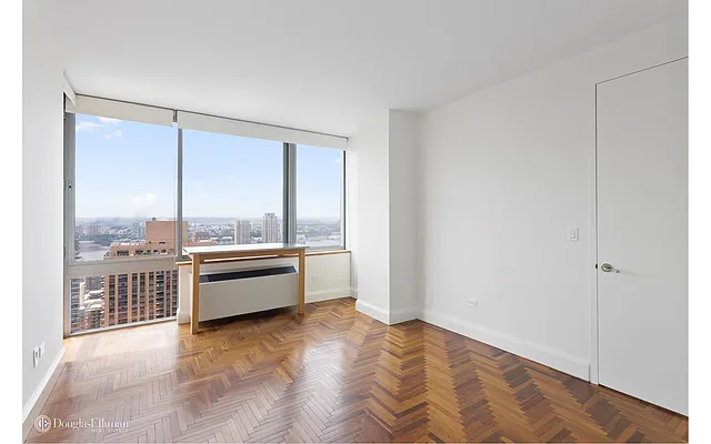 Rented by Douglas Elliman | media 20