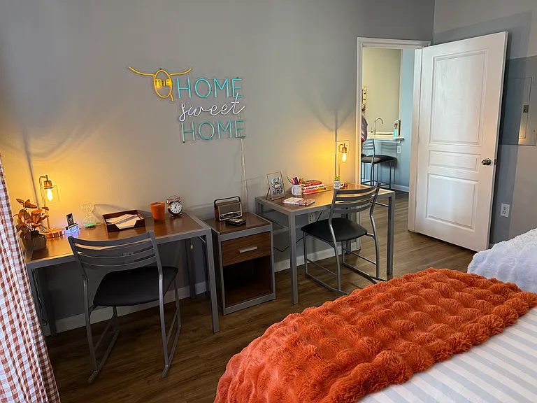 The Quarters Grayson House (Student Housing - Rent by the Bed) — Photo 54