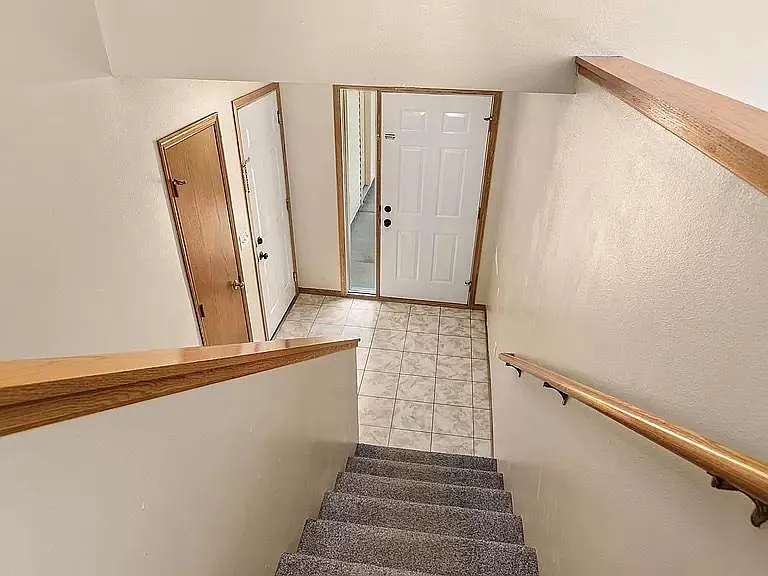 239 Sundance Rd — Photo 3