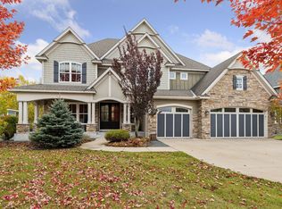 66 Monarch Way, North Oaks, MN 55127