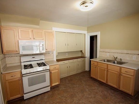 Gibson--kitchen