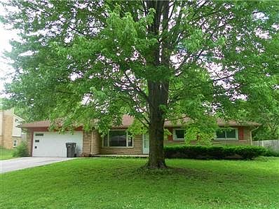 1st image of 216 E Hill Valley Dr