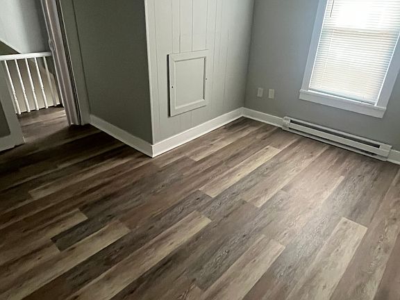 4th image of 44 N Franklin St