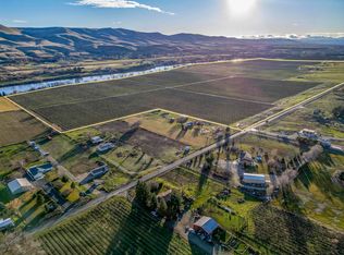 W North River Rd, Prosser, WA 99350