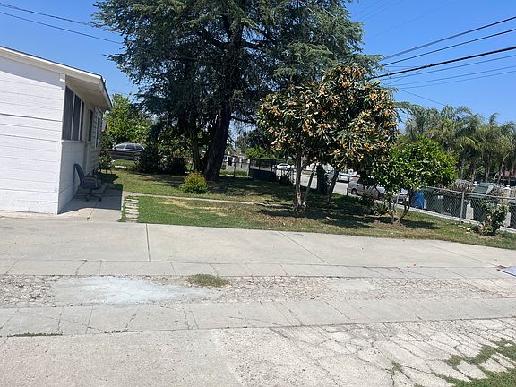 Driveway & Front yard