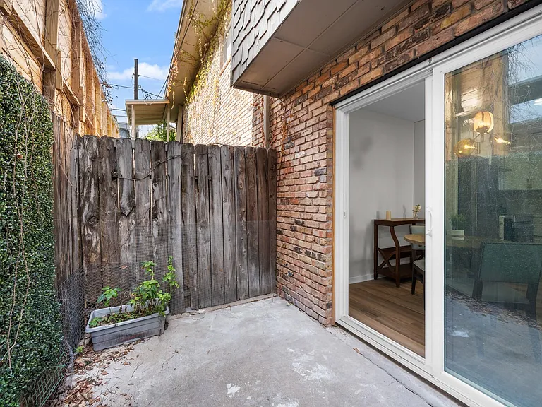 2012 Brun St #A — Photo 16