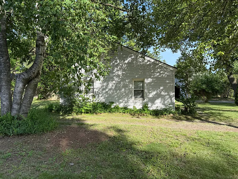 1 bed, 1.0 bath, 350 sqft, $1,000 — Photo 5