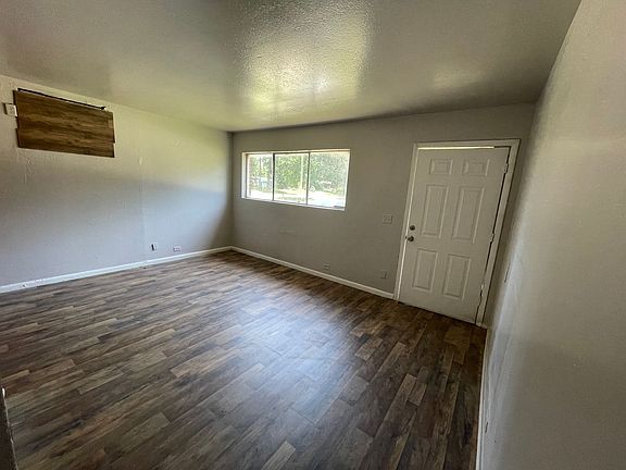 2nd image of 4622 Westwood Park Dr