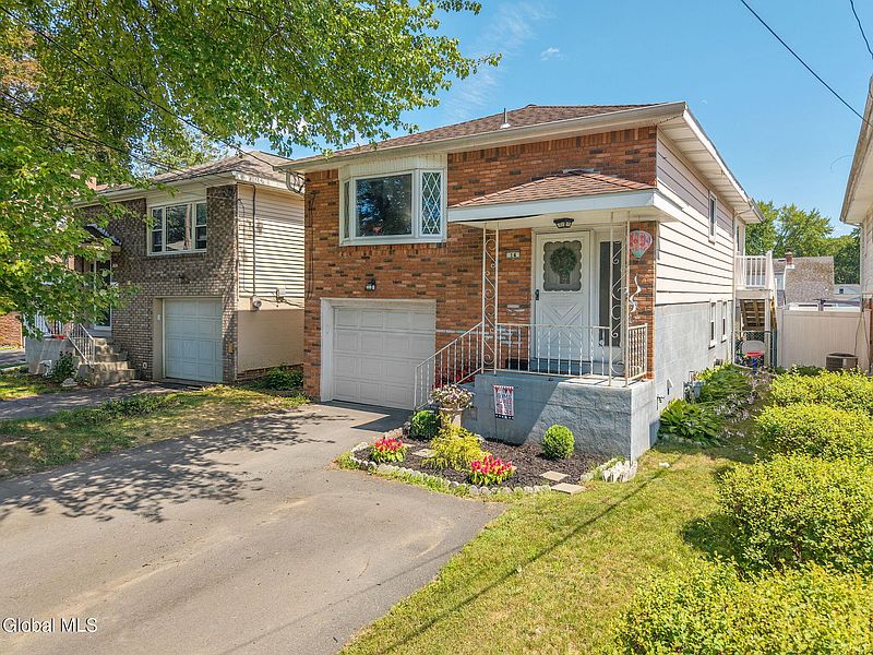 2nd image of 14 Warren Avenue