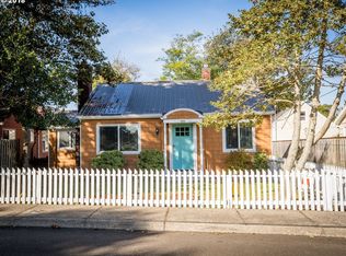 850 15th Ave, Seaside, OR 97138