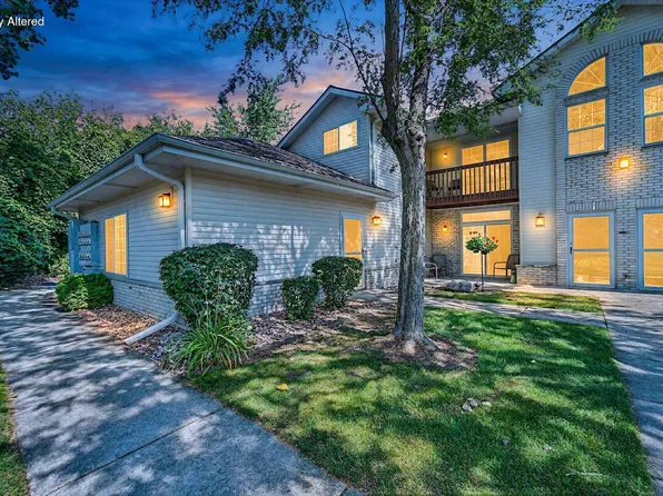 6115 S Creekside DRIVE #12, Cudahy, WI 53110
