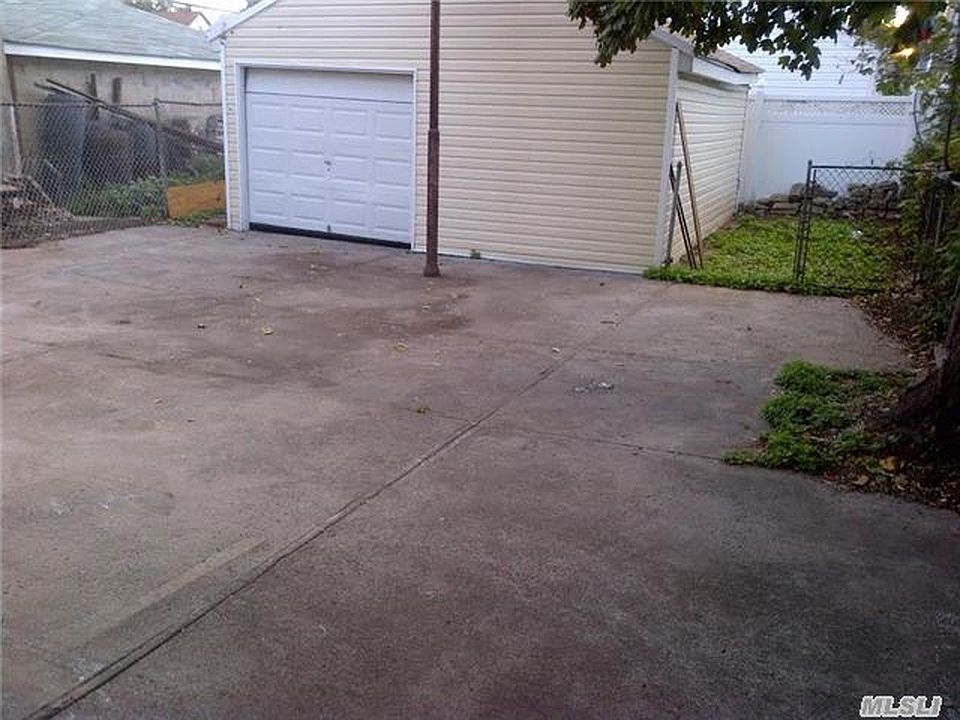 2nd image of 11010A 204th St