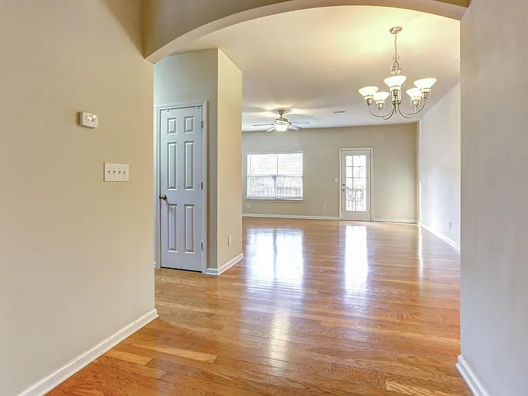 5624 Moresby Ct — Photo 4