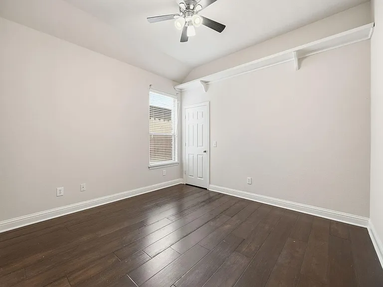 2237 Homestead Ln — Photo 28
