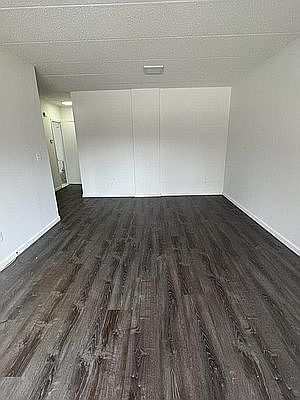 5th image of 82-30 Kew Gardens Rd #33