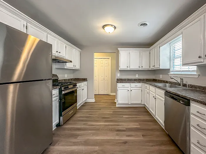 2752 Fairburn Rd SW — Photo 5
