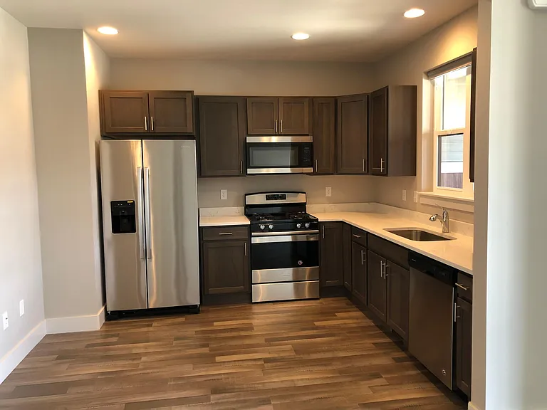 Gallatin Green Blvd — Photo 1
