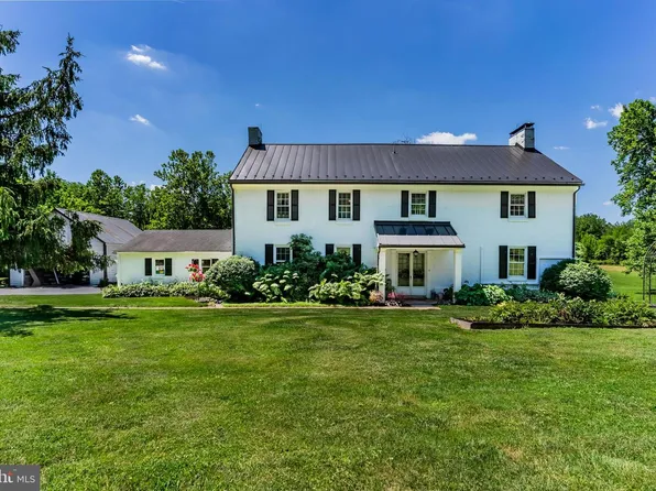 3 Katie Ln, Carlisle, PA 17015