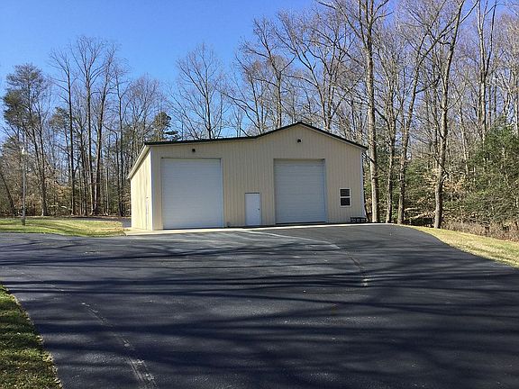 4000 Sqft detached garage