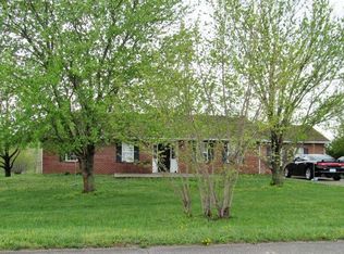 206 Thoroughbred Way, Berea, KY 40403