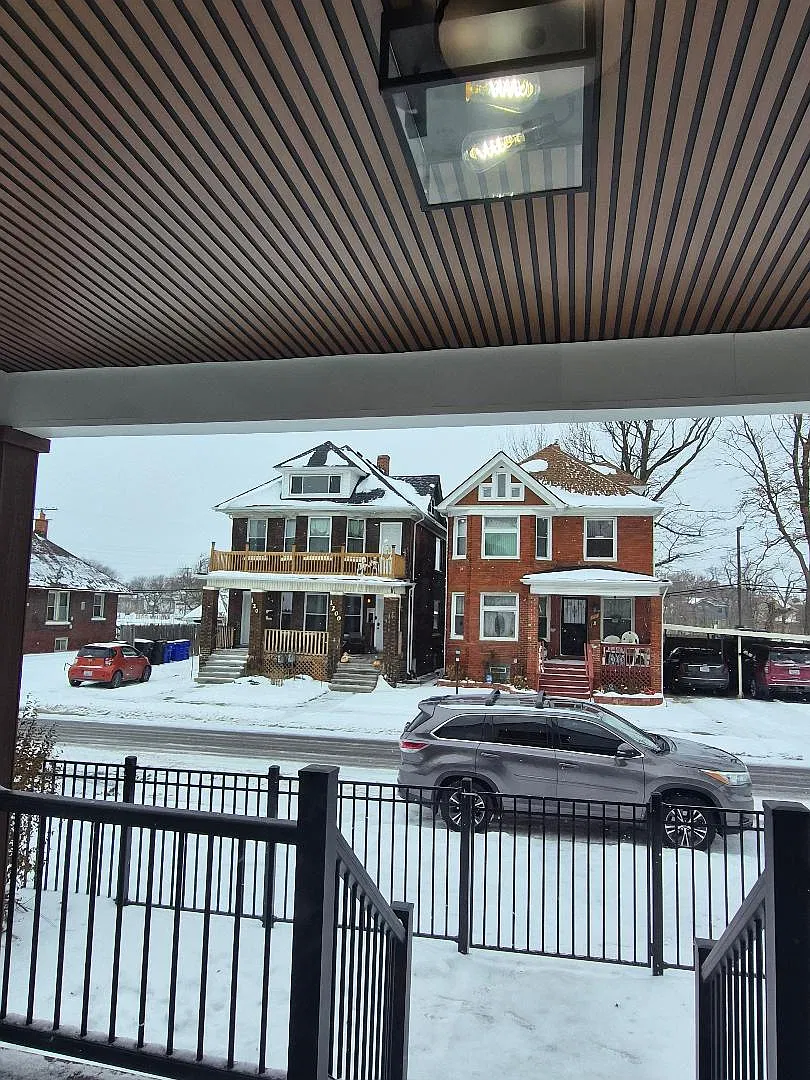 W Euclid St, Detroit — Photo 3