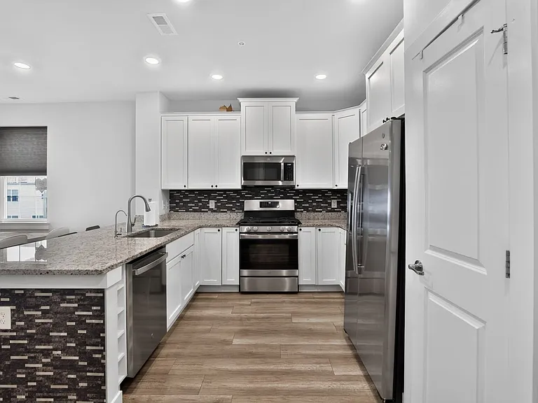 106B King St — Photo 14