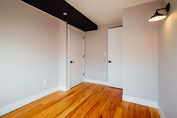 Rented by Nooklyn NYC LLC | media 50