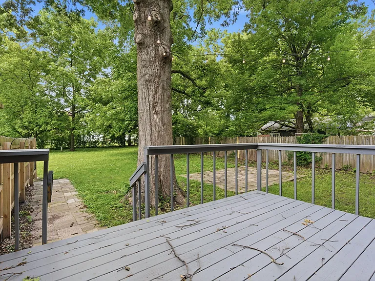 837 S Kentwood Ave — Photo 34