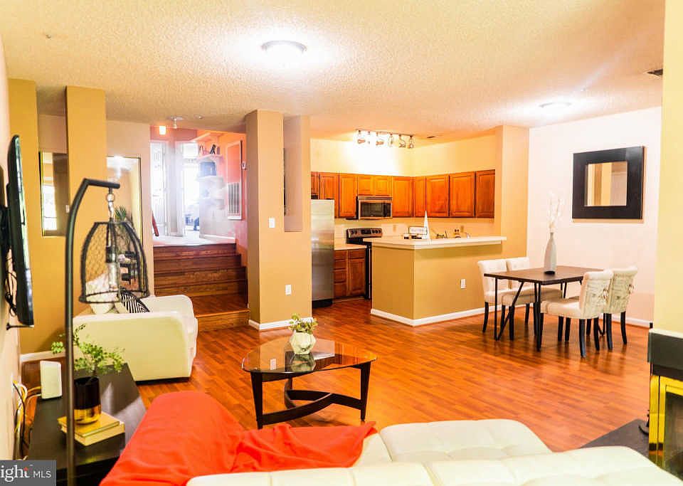 1st image of 287 S Pickett St APT 161