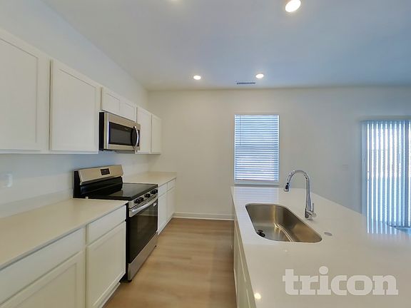 5th image of 11818 Moorfield Ln