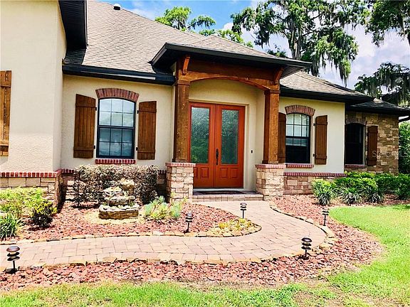 3rd image of 1583 Twelve Oaks Cir