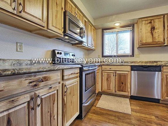 5th image of 2203 NE 96th Ct