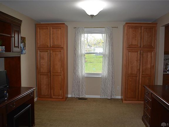 5th image of 2438 Obetz Dr