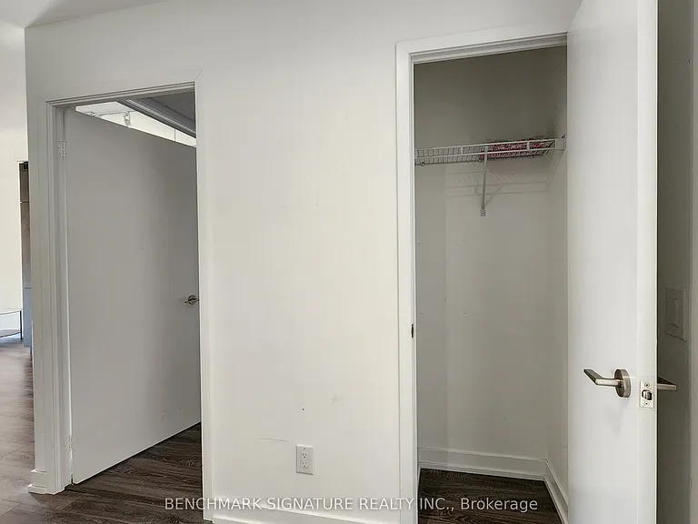 20 Edward St #2512 — Photo 5