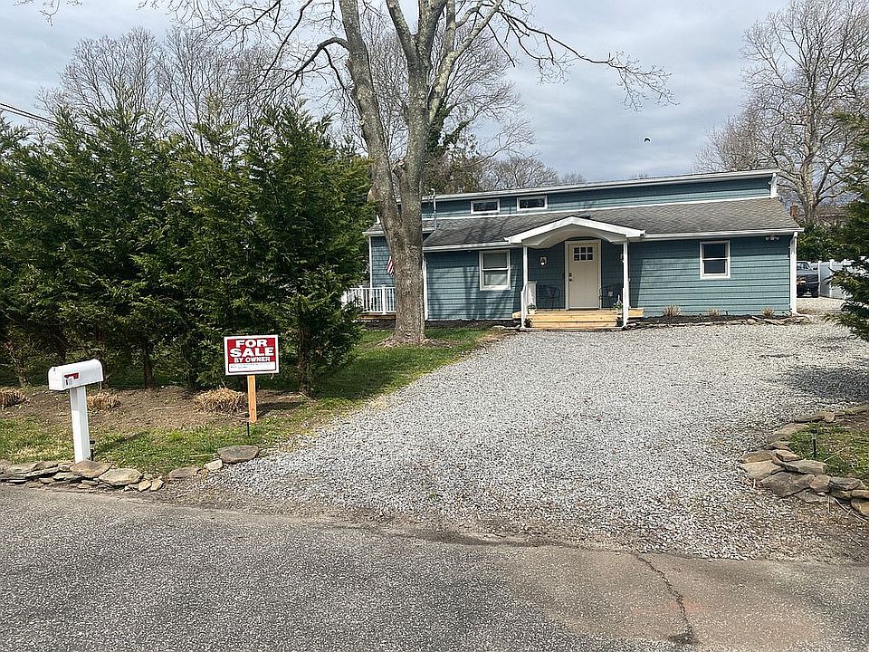 1st image of 19 Heather Dr