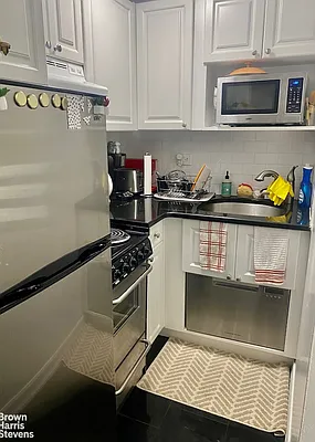 Rented by Brown Harris Stevens | media 9