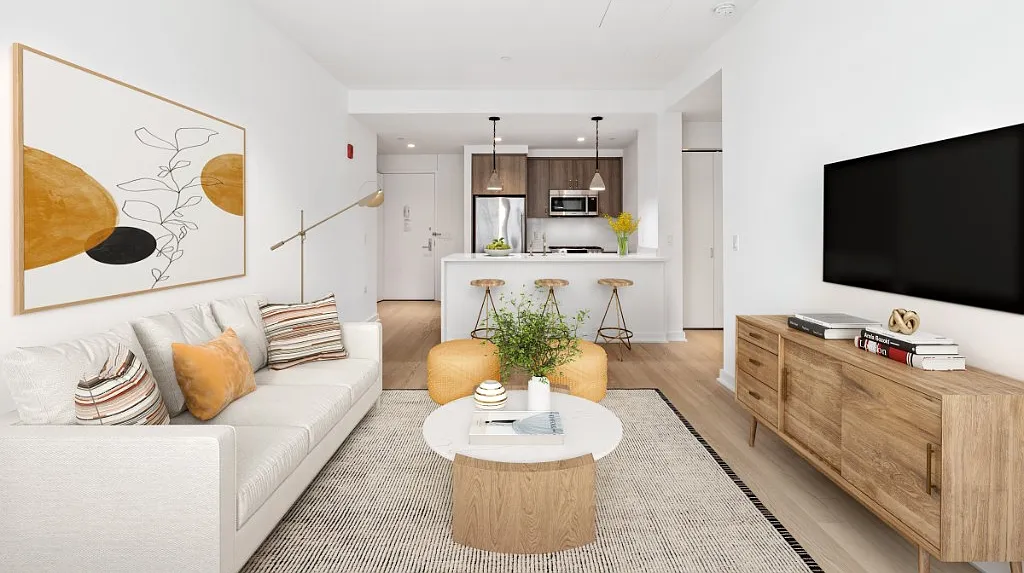 515 West 38th Street — Photo 4